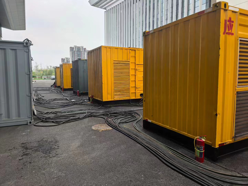 上饶不同季节柴油发电机组保养有哪些注意事项？